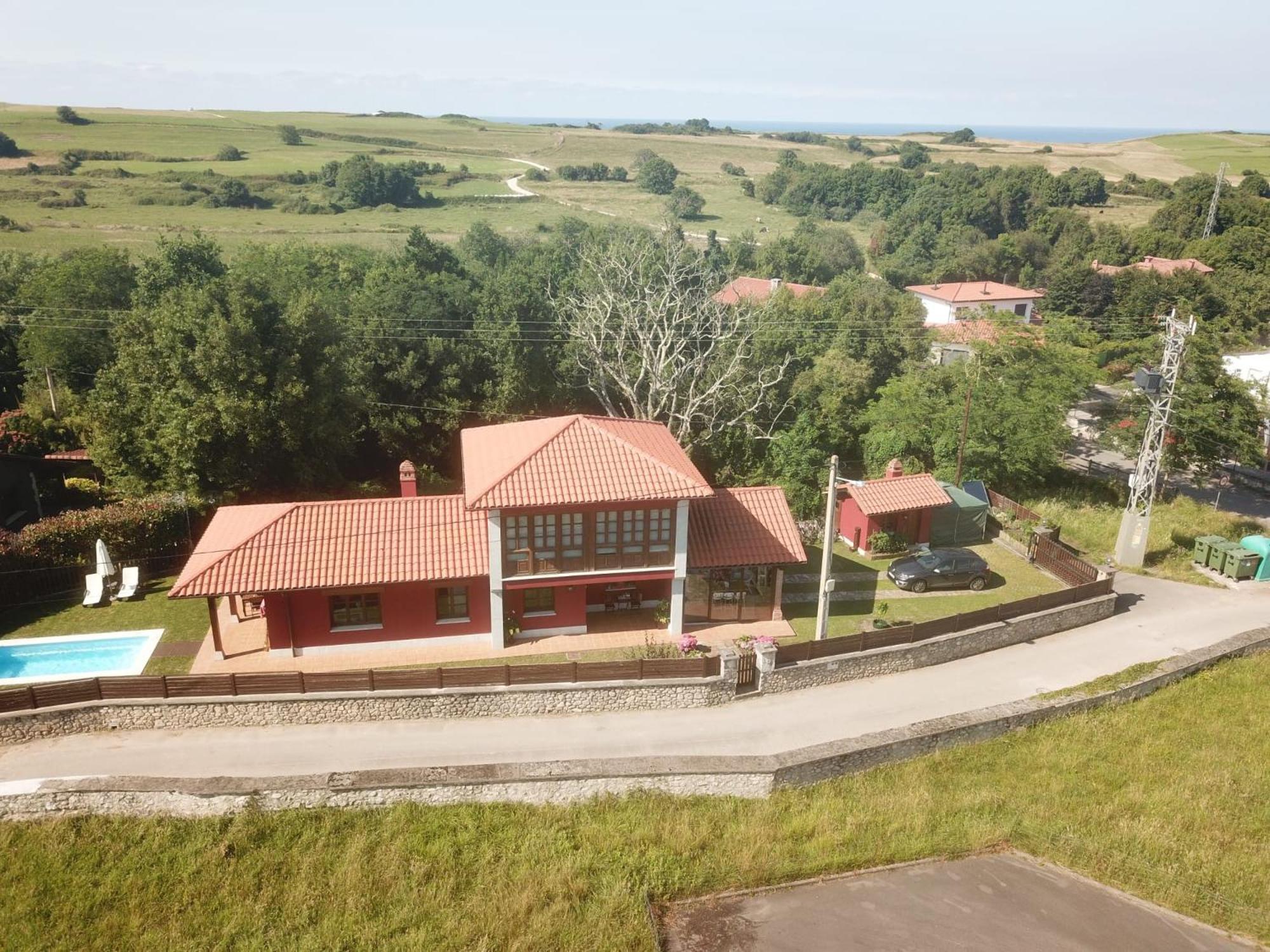 La Casa Roja Asturias Villa Hontoria Esterno foto